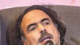 González Iñárritu es señalado de homofóbico por actor español