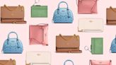 Bolsos y accesorios con hasta un 70% de descuento en la liquidación de Coach Outlet