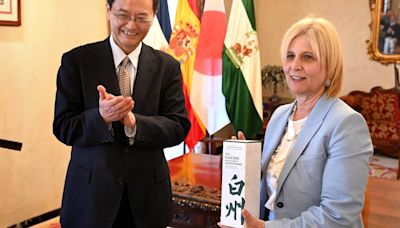 Jerez recibe al embajador del Japón en España