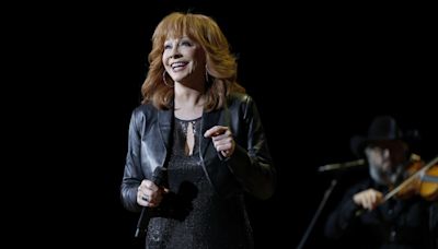 Friends and Coworkers ‘Wish’ Reba McEntire Would Stop Talking and Just ‘Breathe Once in a While’