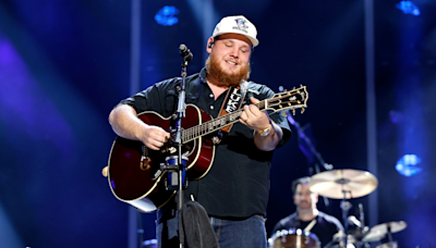 Luke Combs To Display Tracy Chapman Audio Cassette, Other Items In Hall Of Fame — These Are Some Items You ...