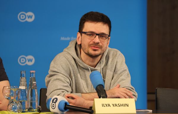 Exchanged prisoner Yashin condemns his 'illegal expulsion' from Russia