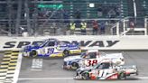 Eckes wins after wild three-wide Truck Series battle at Kansas