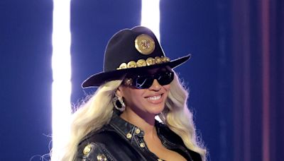 Beyonce gave Kamala Harris tickets to Renaissance tour show last year