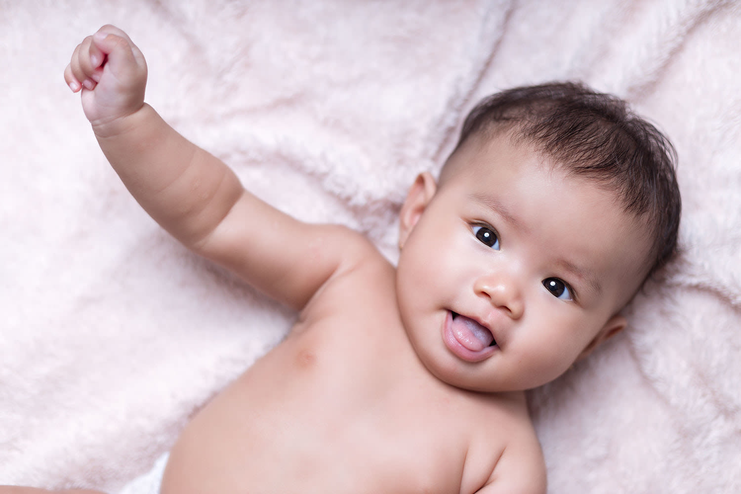 200 gender-neutral baby names for boys AND girls