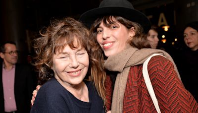 Mort de Jane Birkin : un an après, sa fille Lou Doillon prend une difficile décision qui lui a brisé le coeur