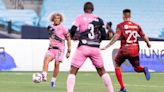 La 'Liga Monumental' se estrena con los futbolistas venezolanos como los protagonistas