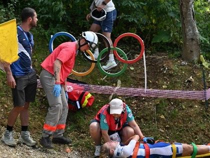 París 2024: Ciclista francesa se accidenta en Juegos Olímpicos (VIDEO)