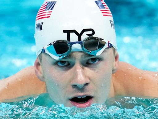 Dallas' Nic Fink, an electrical engineer, wins silver in photo finish Breaststroke race