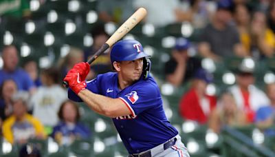 Rangers rookie Wyatt Langford hits for the cycle, first of 2024 MLB season
