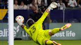 Puig, Pec each score a goal as Galaxy beats Dynamo 2-1