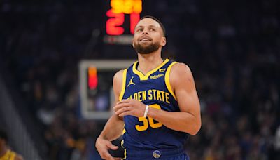 Crazy Video Shows Steph Curry Getting Mobbed by Fans at China Hotel