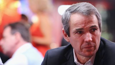 Alan Hansen hopefully 'on the way to a full recovery' as Graeme Souness provides positive health update on stricken Liverpool legend | Goal.com English Qatar