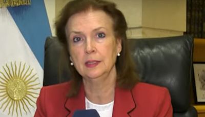 Diana Mondino confirmó que se registraron “movimientos extraños” fuera de la embajada argentina en Venezuela
