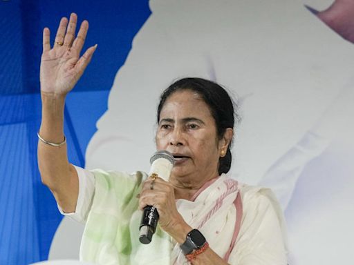 States have no such power: BJP slams Mamata for offering shelter to people fleeing Bangladesh