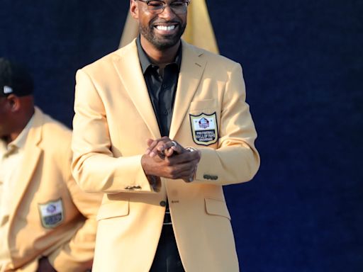 Calvin Johnson will be inducted into Pride of the Lions