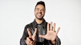 Luis Fonsi toma "un viaje emocional" al sacar un nuevo disco para sus 25 años de carrera