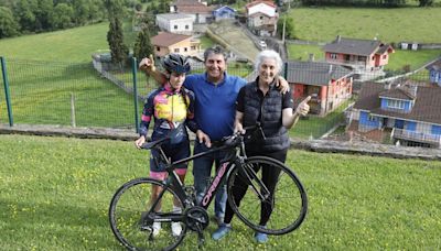 LA NUEVA ESPAÑA se cuela en casa del campeón Pelayo Sánchez: "El ciclismo es su vida"