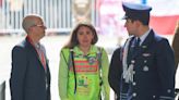 ¡Lo logró la mamá de Tomás Ross!: Camila Gómez llegó a La Moneda para reunirse con el Presidente Boric
