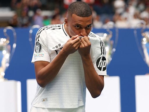 Kylian Mbappé au Real Madrid : les images fortes de sa présentation à son nouveau club