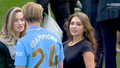 De Bruyne's stunning wife steals show at Man City's Premier League title party