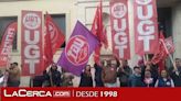 Cuenca se moviliza en el 1º de Mayo bajo la lluvia para reivindicar mejores condiciones laborales