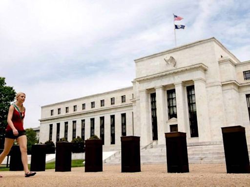 美通膨趨緩 Fed官員仍唱鷹、砍降息預測