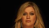 Kelly Clarkson Announces 'Intimate' Las Vegas Residency Tied to New 'Chemistry' Album: 'So Excited'