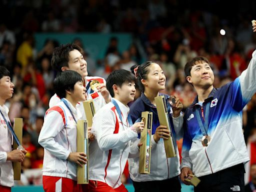 Korean Table Tennis Rivals in Selfie Praised as ‘True Spirit’ of Olympics