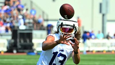 Bills' Mack Hollins on Josh Allen - 'Gunslinger, He's The Man!'