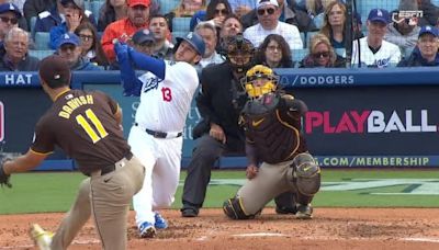 Max Muncy wallops a 2-run dinger to give the Dodgers a lead