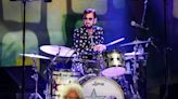 La Jornada: El chamaco Ringo Starr se divierte con su Crooked Boy en el Auditorio Nacional
