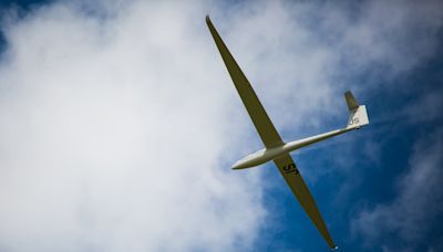 Pilot, 65, dead after glider crash near Diamond Valley