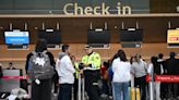 Fallo informático provoca caos global en aerolíneas y hospitales