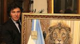 Com direito a retrato com cabeça de leão e faixa presidencial, Javier Milei tem coleção de pinturas em sua homenagem