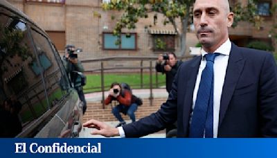 El juez abre juicio oral a Rubiales por el beso y las coacciones a Jennifer Hermoso