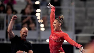 Utah gymnastics thrives in chaotic meet, advances to national championship meet