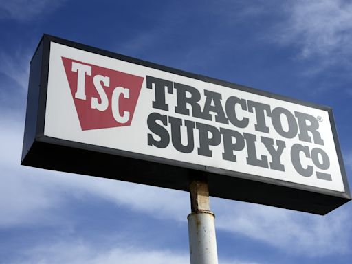 Conservatives declare victory after Tractor Supply Co. halts "woke agenda"