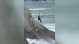 Espectacular rescate de una mujer atrapada en los Flysch de Zumaia, Guipúzcoa