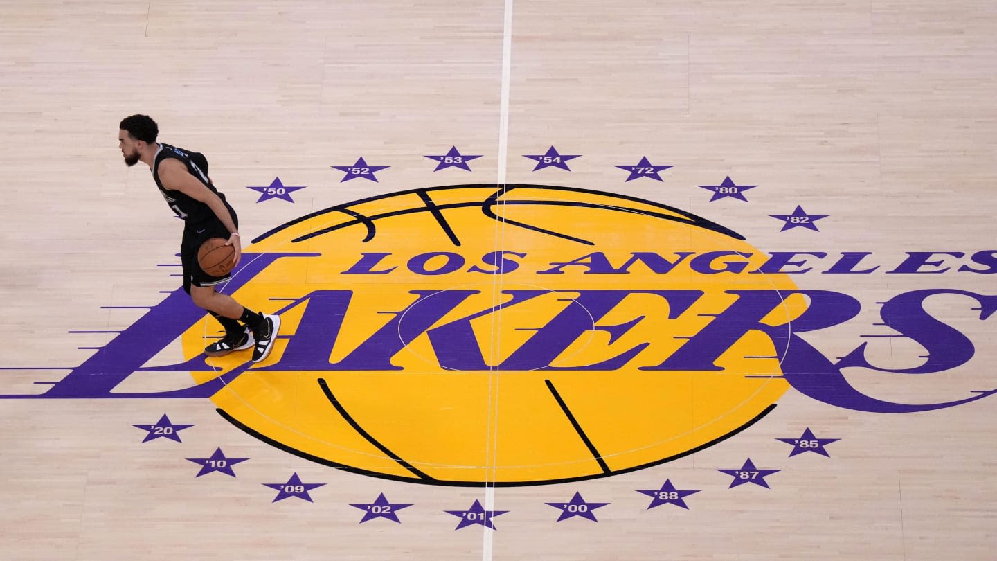 Lakers Lose Out On Another Top Free Agent Option As He Signs With Rival