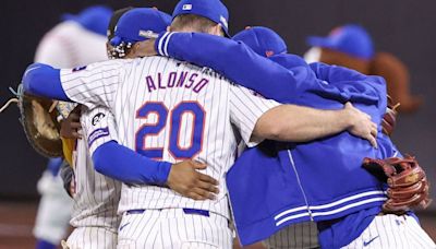 Magical Mets win Game 3, push Phillies to brink