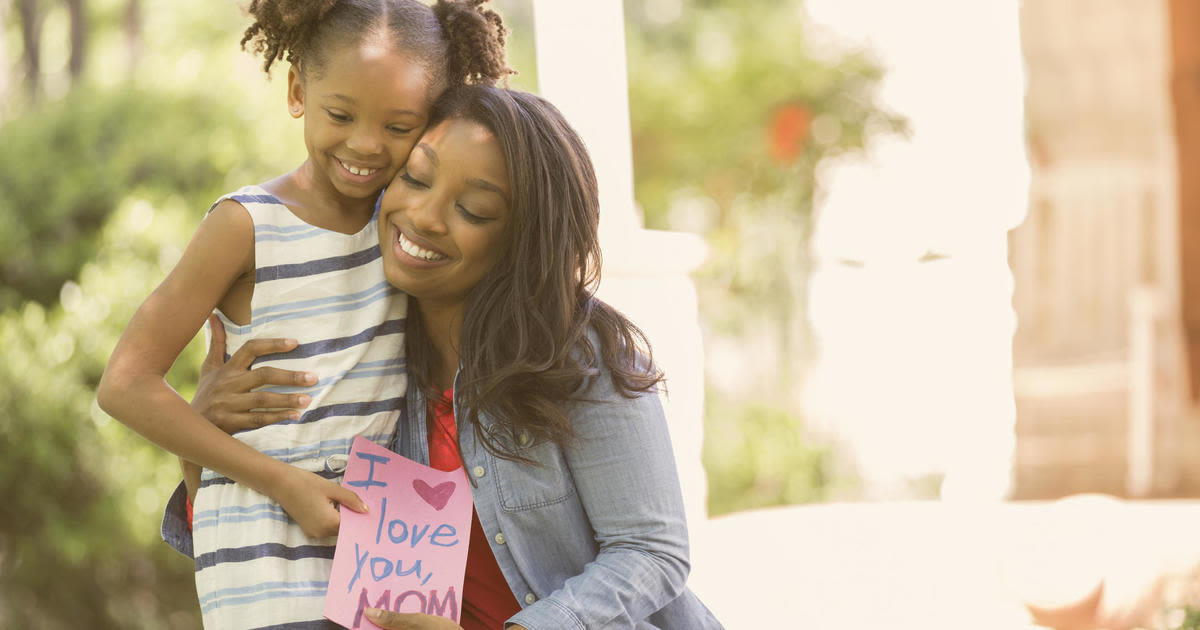 10 digital Mother's Day gift ideas so your 2024 gift can reach her in time