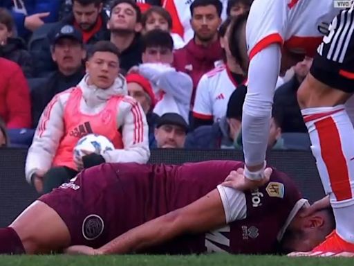 La CURIOSA imagen del hijo de Martín Demichelis en pleno partido de River ante Lanús