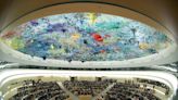 Órgão da ONU aprova estabelecer investigador de direitos humanos por atos da Rússia