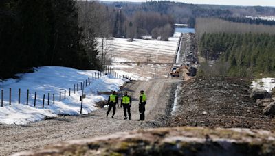 Finlandia instalará una base de la OTAN cerca de su frontera con Rusia en medio de crecientes tensiones