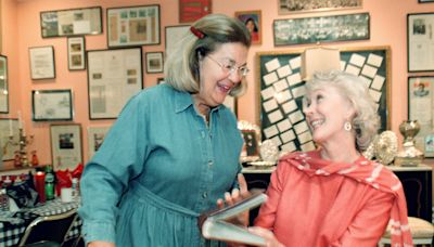 Esther Coopersmith, Washington diplomat and doyenne, dies at 94