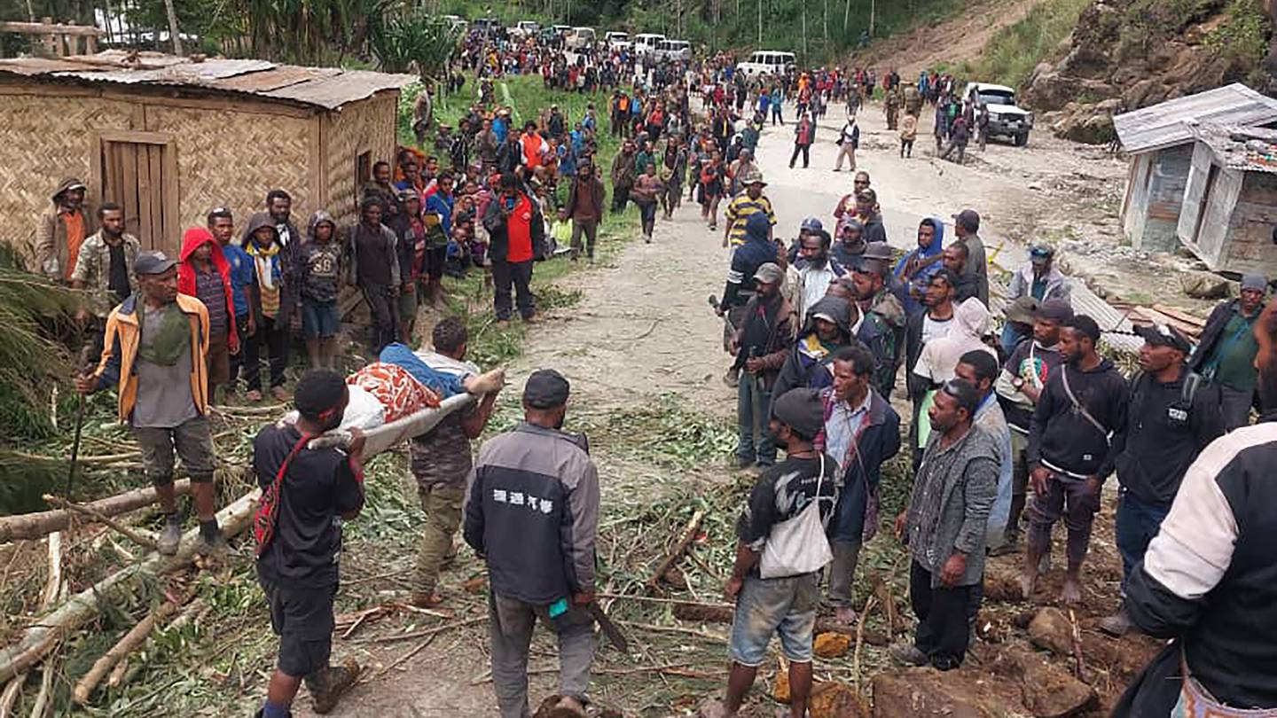 Emergency convoy takes provisions to survivors of devastating landslide in Papua New Guinea