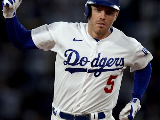 Dodgers Player Freddie Freeman's 3-Year-Old Son Can't Stand or Walk Amid Viral Infection - E! Online