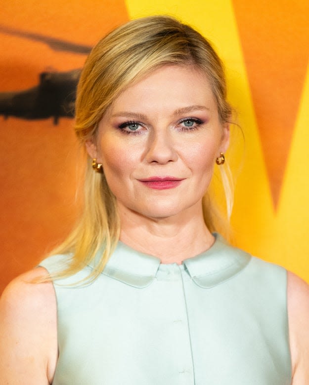 Kirsten Dunst Recalled Shooting “Interview With The Vampire” At Age 11 And Explained How Her Acting Coach Taught...