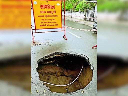 Ahmedabad sinkhole crisis: 27 craters open as monsoon hits | Ahmedabad News - Times of India